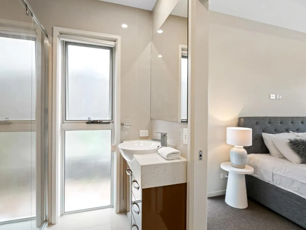 Luxury Hilltop Brand-New 5Bd Holiday Home Brisbane 0*,