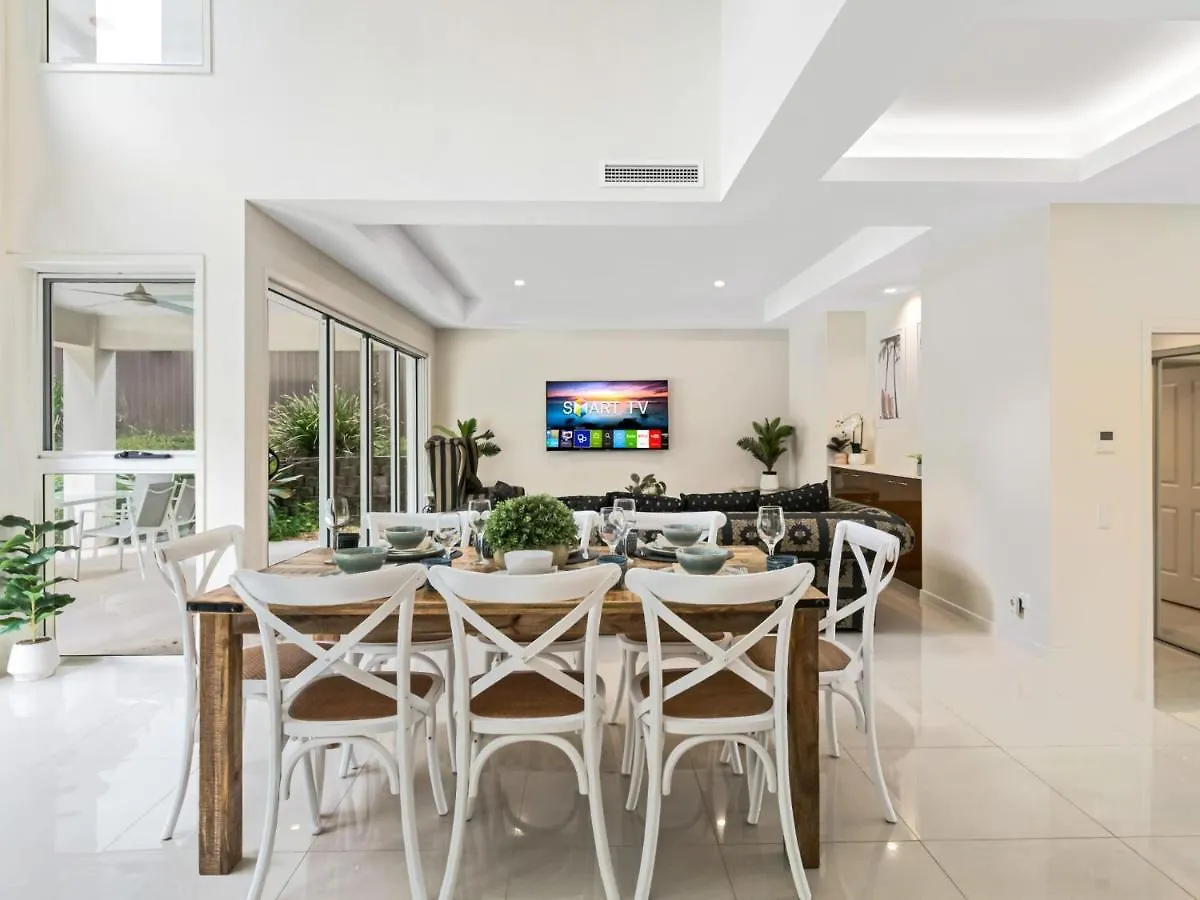Luxury Hilltop Brand-New 5Bd Holiday Home Brisbane Australia